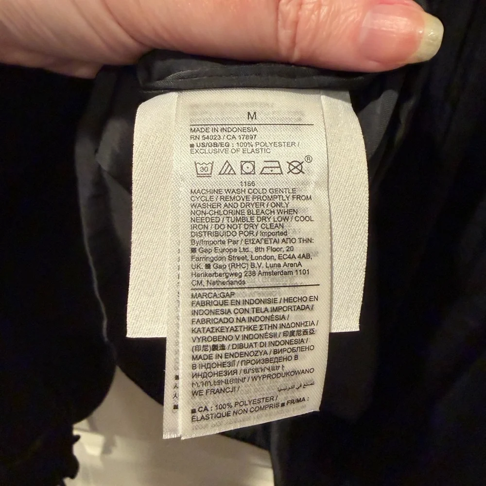 GAP Black Satin Mockneck Blouse | Size Medium |